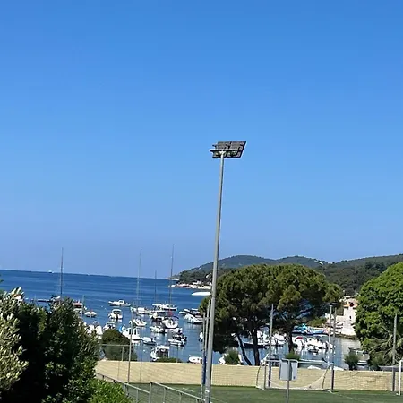Seefor * Hvar Town