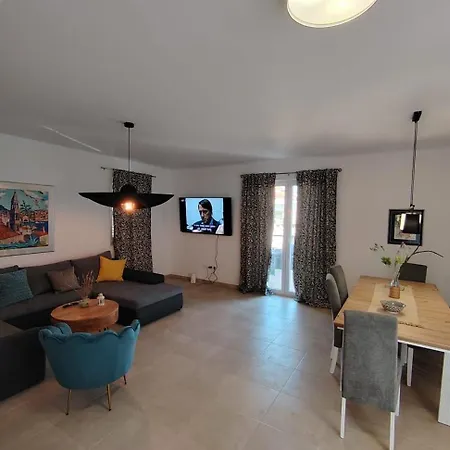 Apartment Seefor Hvar Town