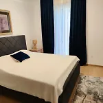 Seefor * Hvar Town
